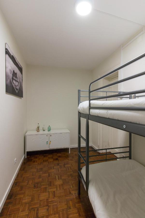 Cama em Dormitório com 2 Camas