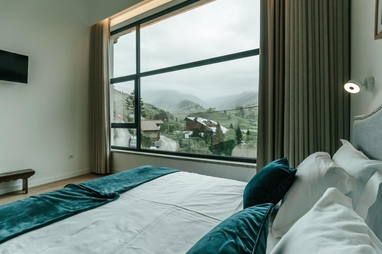 Quarto Duplo com Vista Montanha