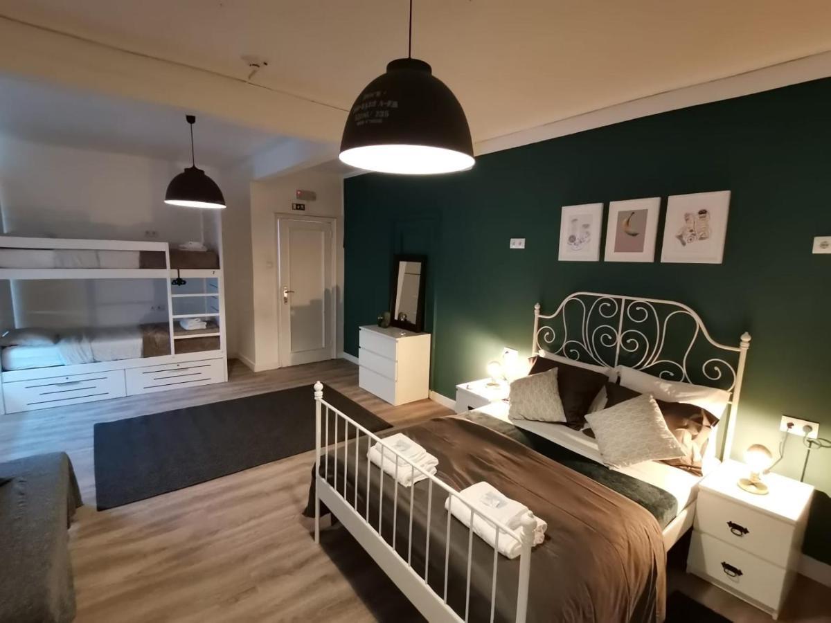 Habitación Familiar con baño privado
