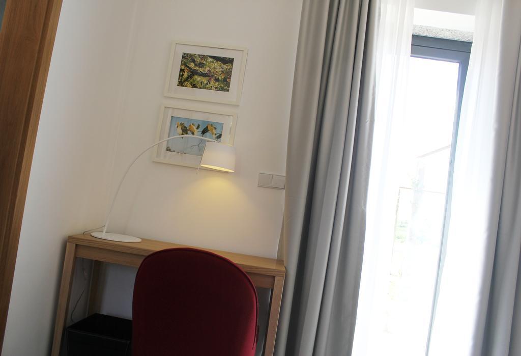Single Room,122075545:JPEG