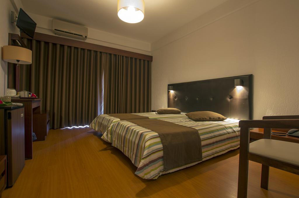 Twin Room,815375738:JPEG