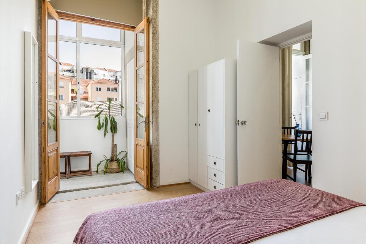 Superior One-Bedroom Apartment