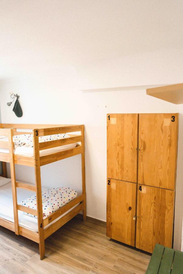 Bed 4-Bed Mixed Dormitory Room
