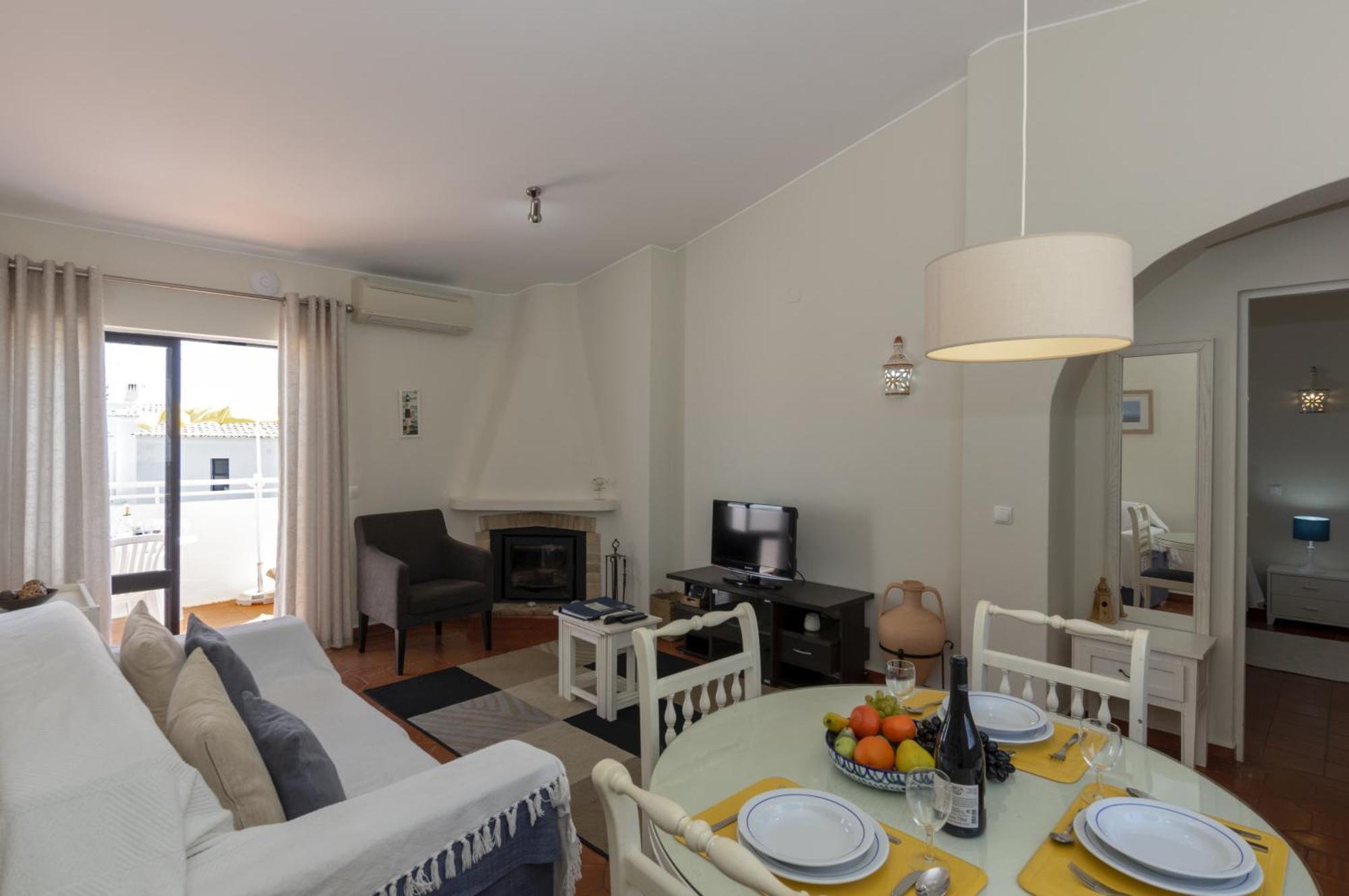 Apartamento com 1 Quarto e Vista Jardim