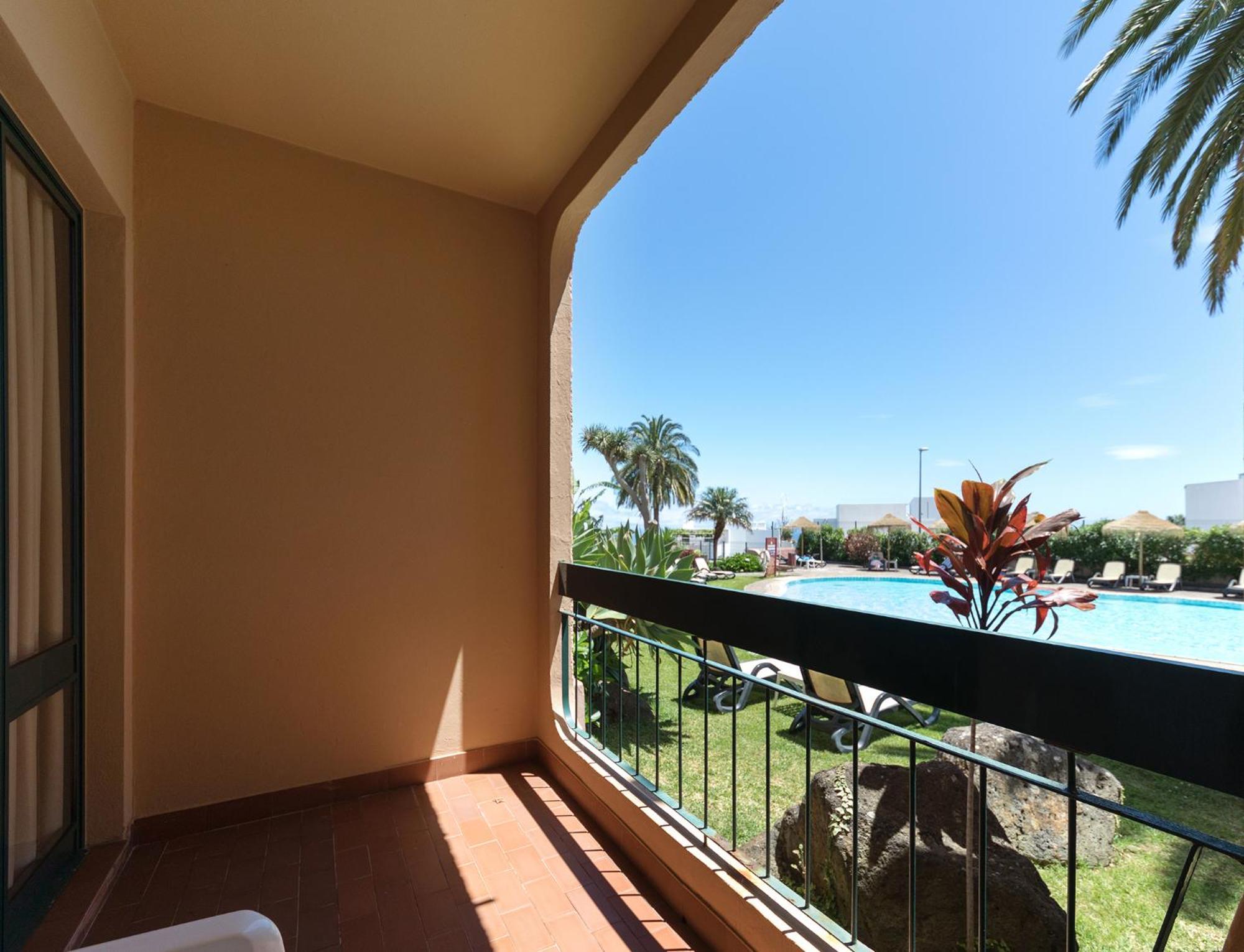 Double or Twin Room Garden View