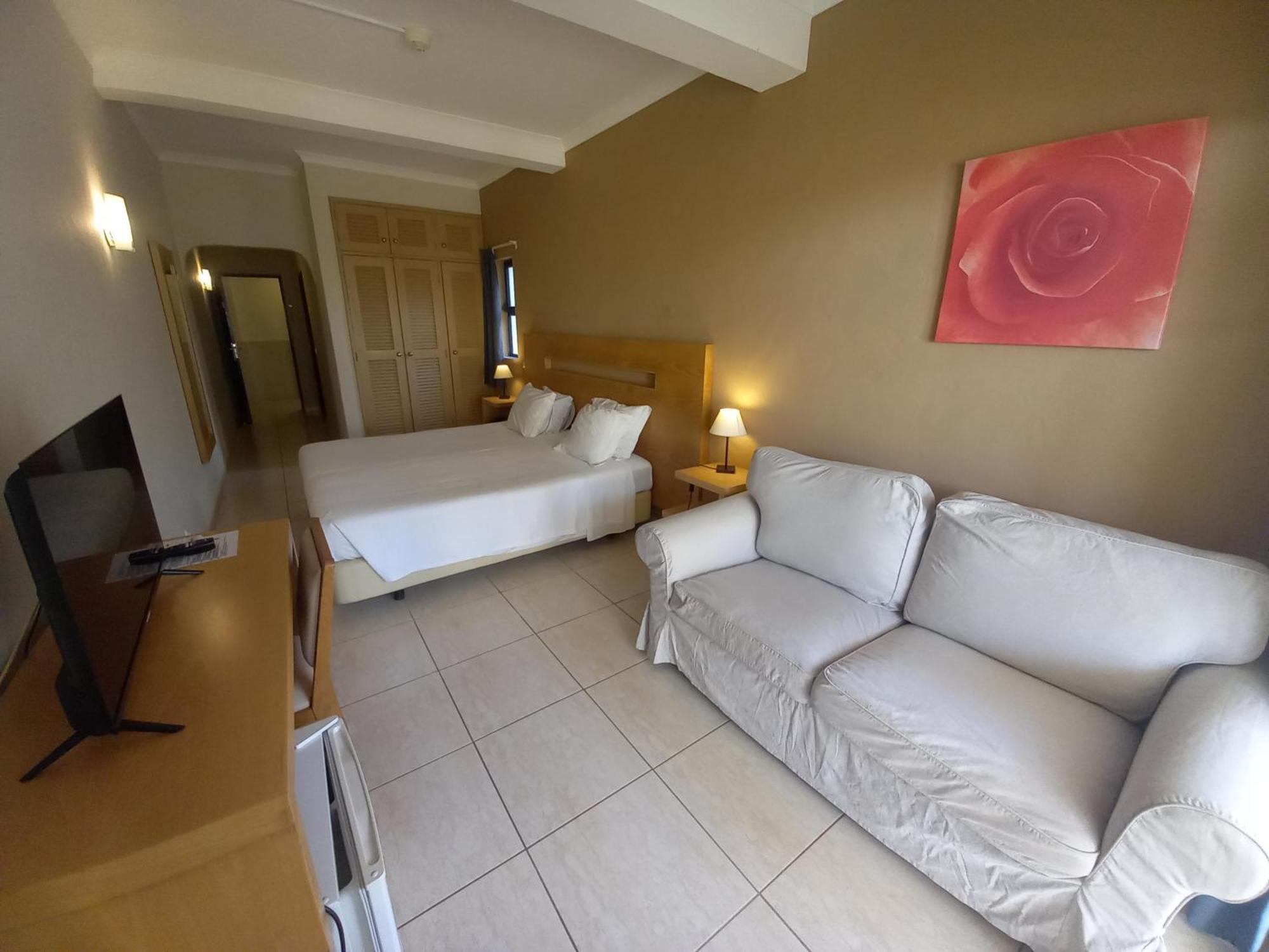 Double or Twin Room with Garden View