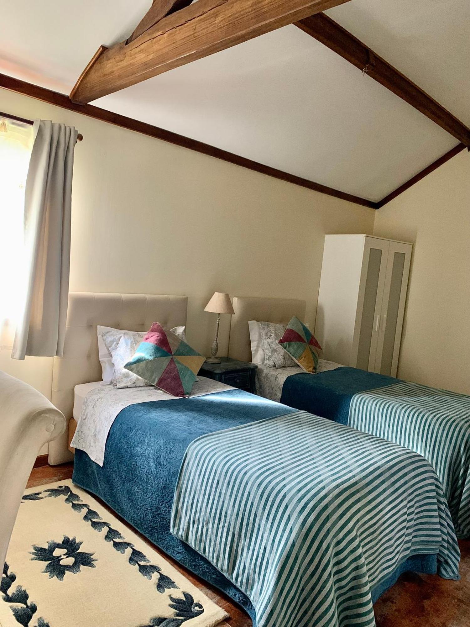 Quarto Twin Standard