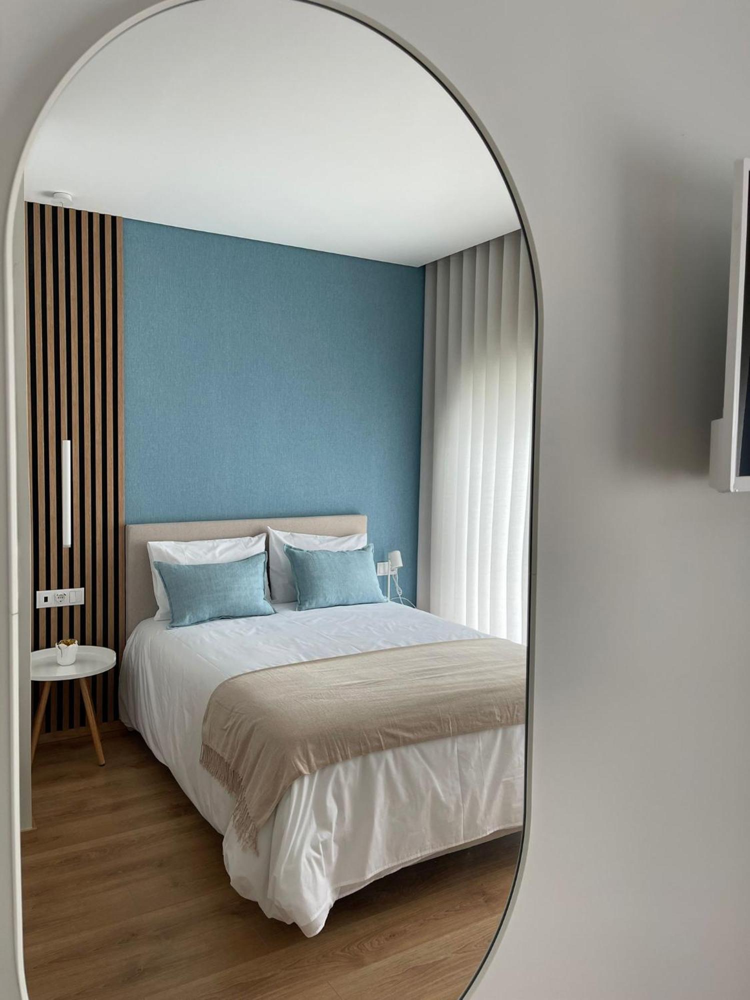 Deluxe Suite,1512853012:JPEG