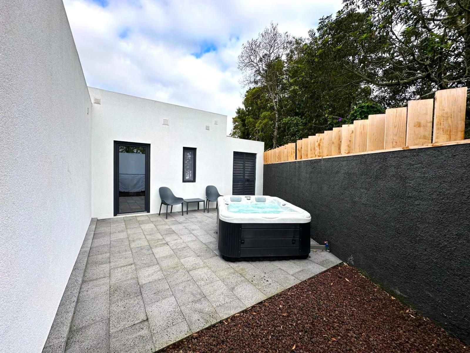 One-Bedroom Villa with Private Hot Tub