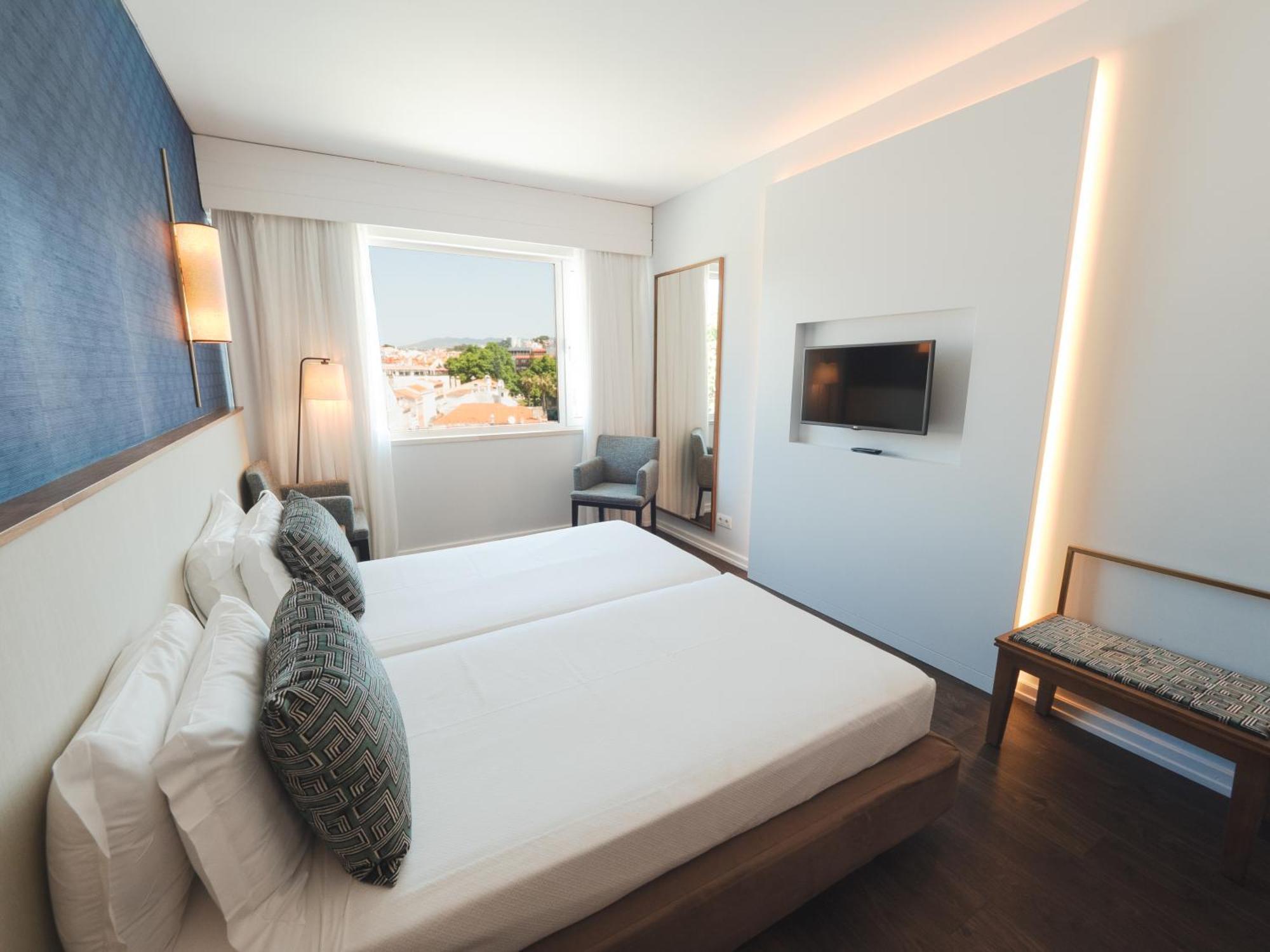 Superior Twin Room City View