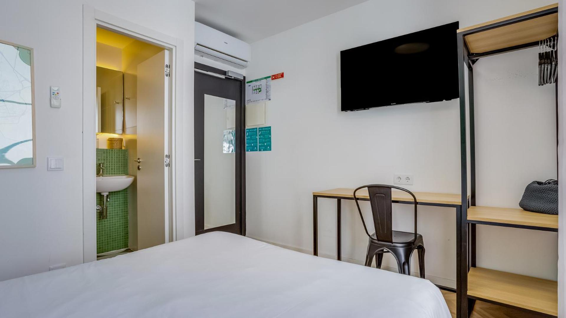Double Room with Private Bathroom