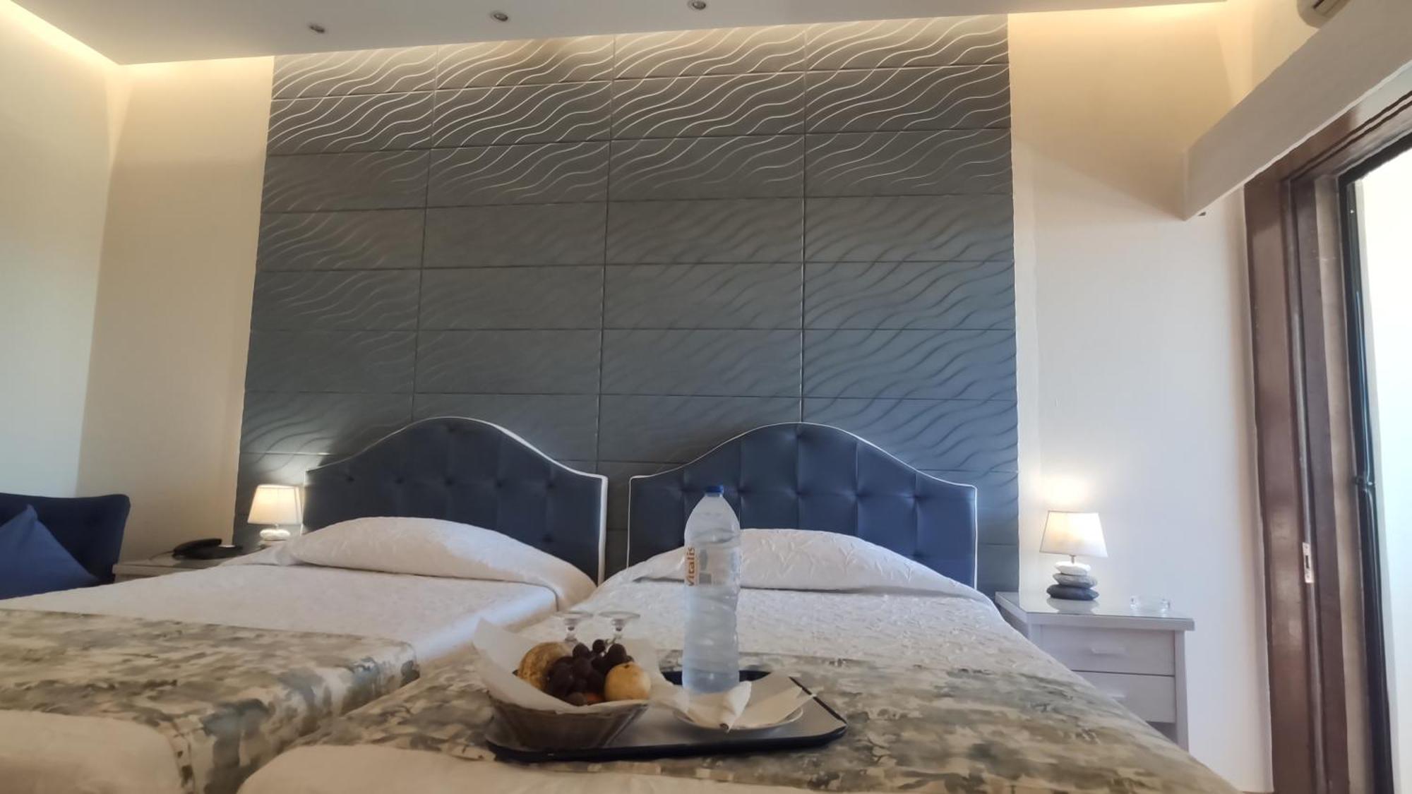 Superior Twin Room Balcony Sea or River View