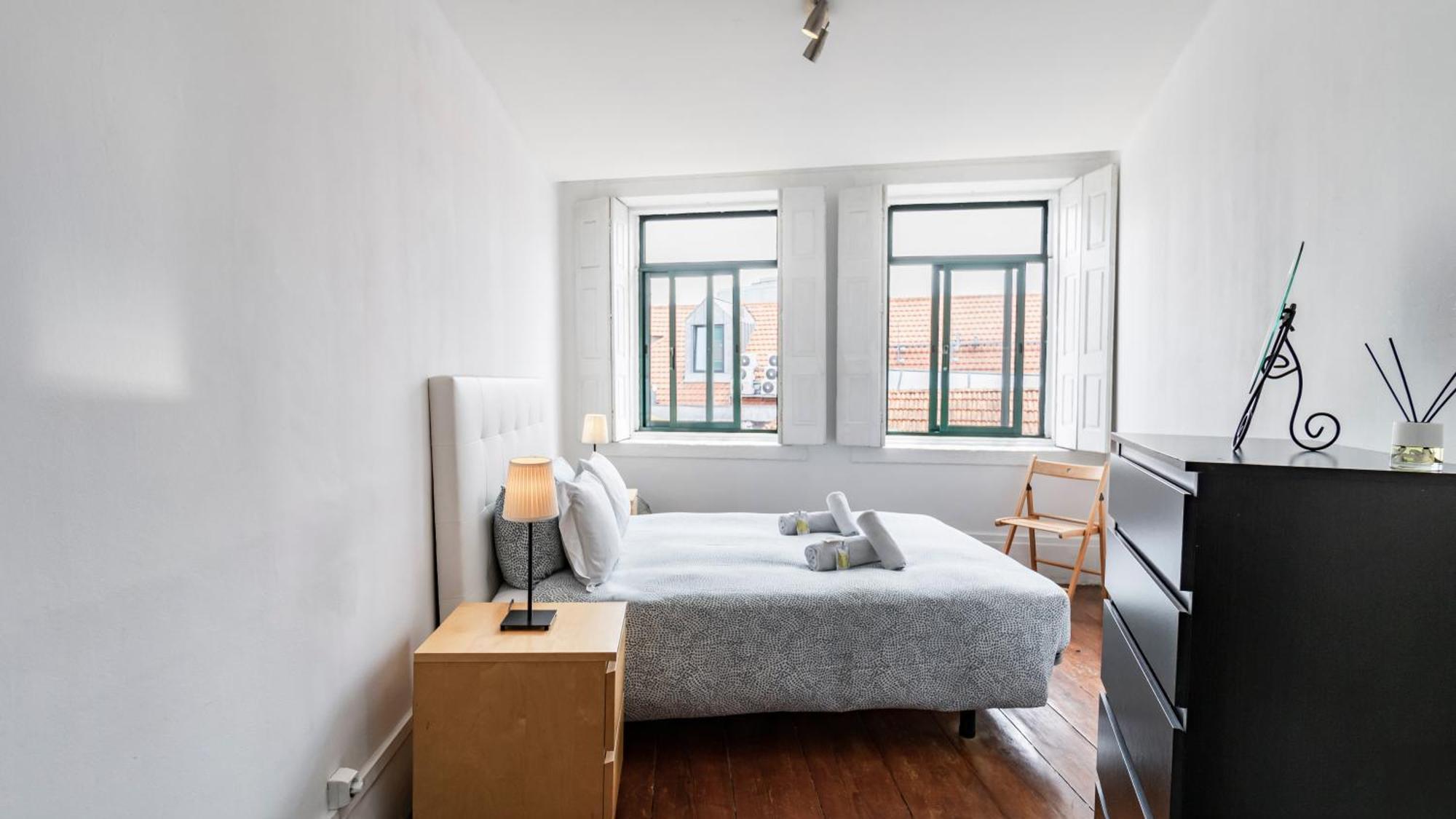 Quarto Duplo com Casa de Banho Partilhada