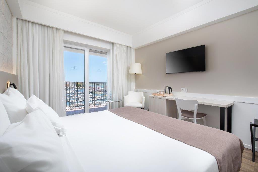 Double or Twin Room with Marina View