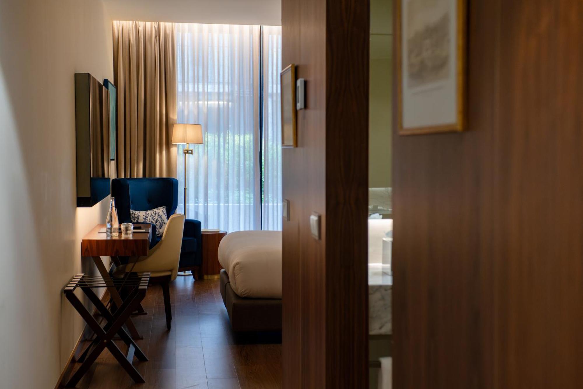 Premium King Room with Balcony