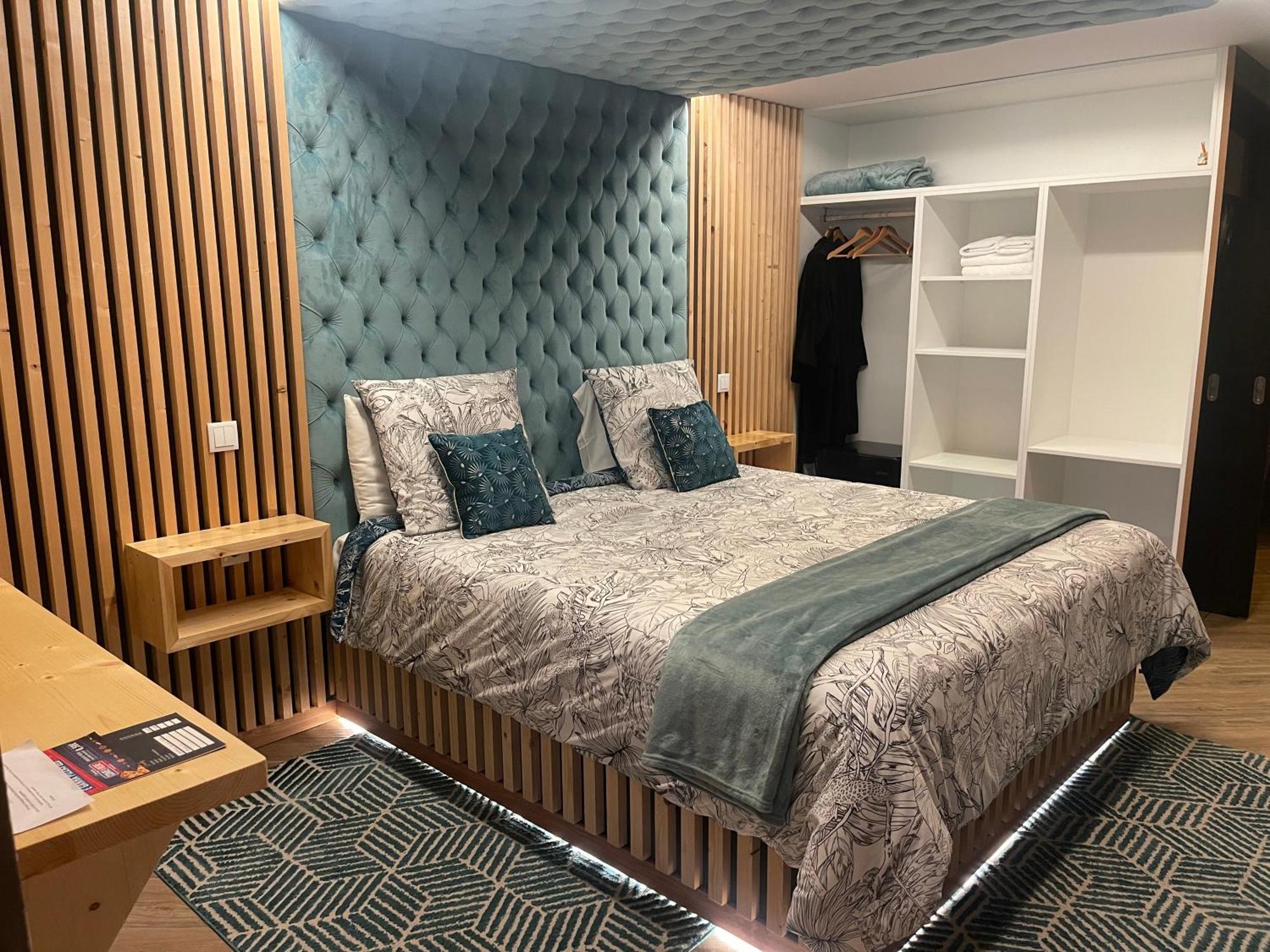 Double Room Mountain View
