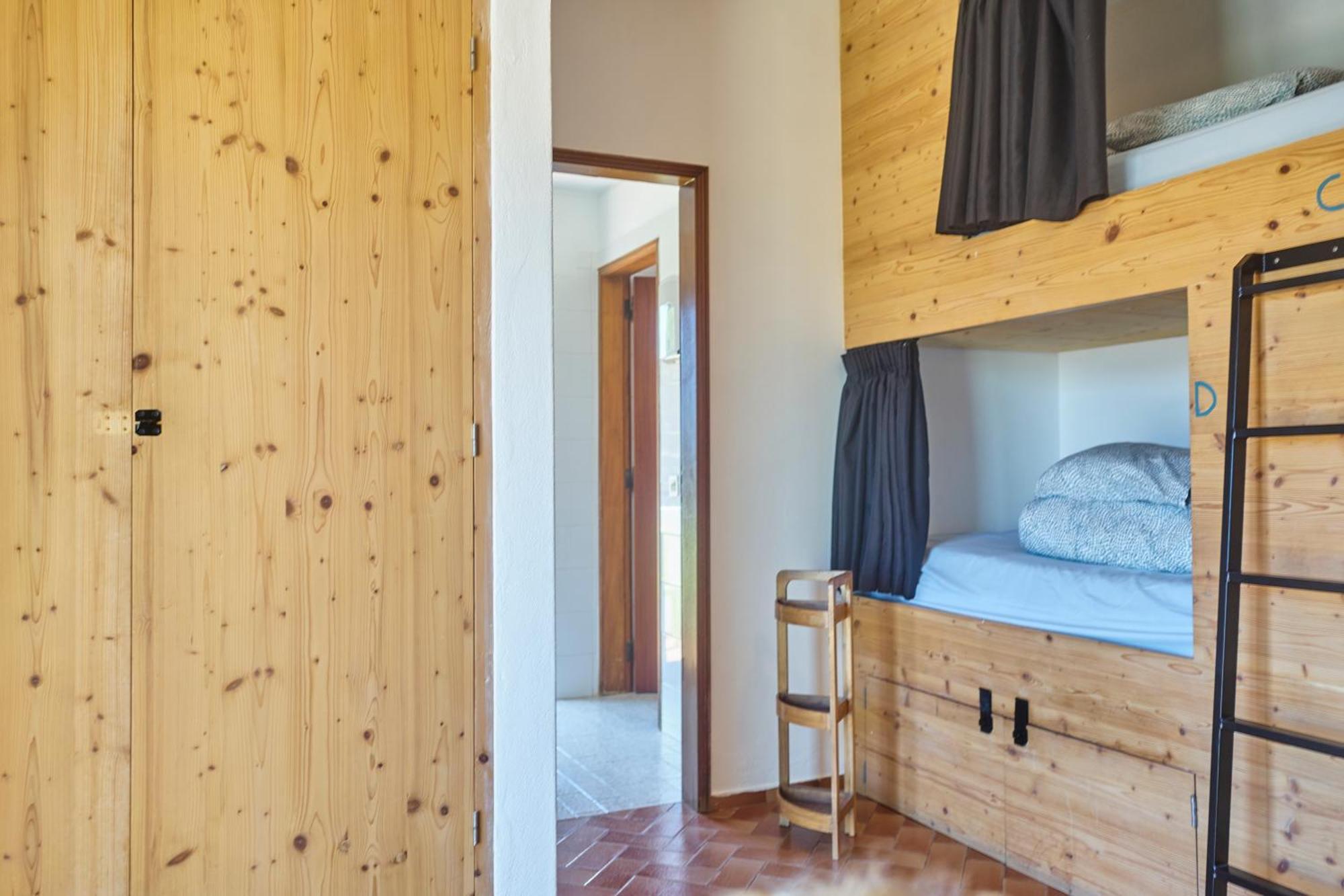Bed 4-Bed Female Dormitory Room