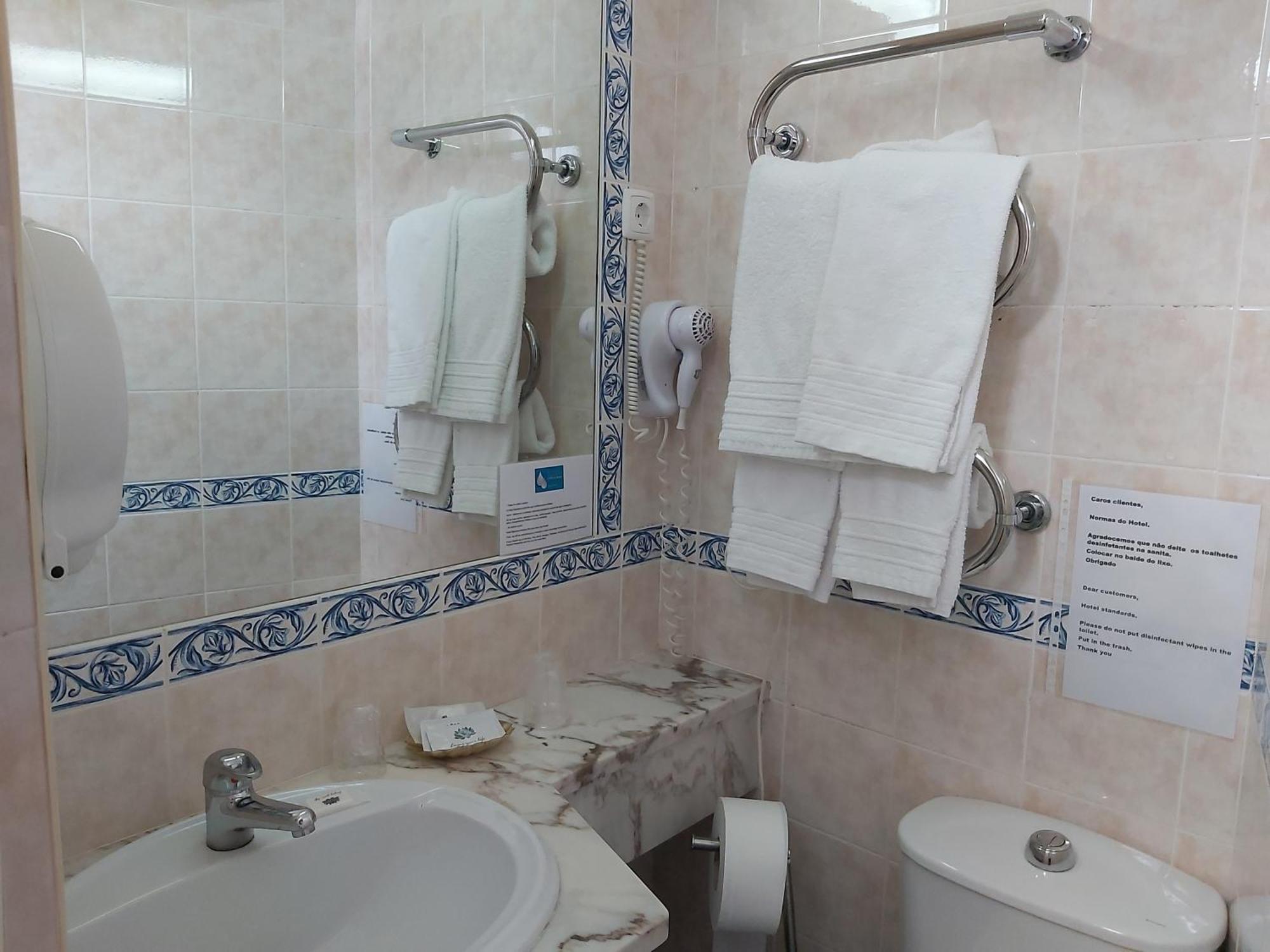 Quarto Duplo