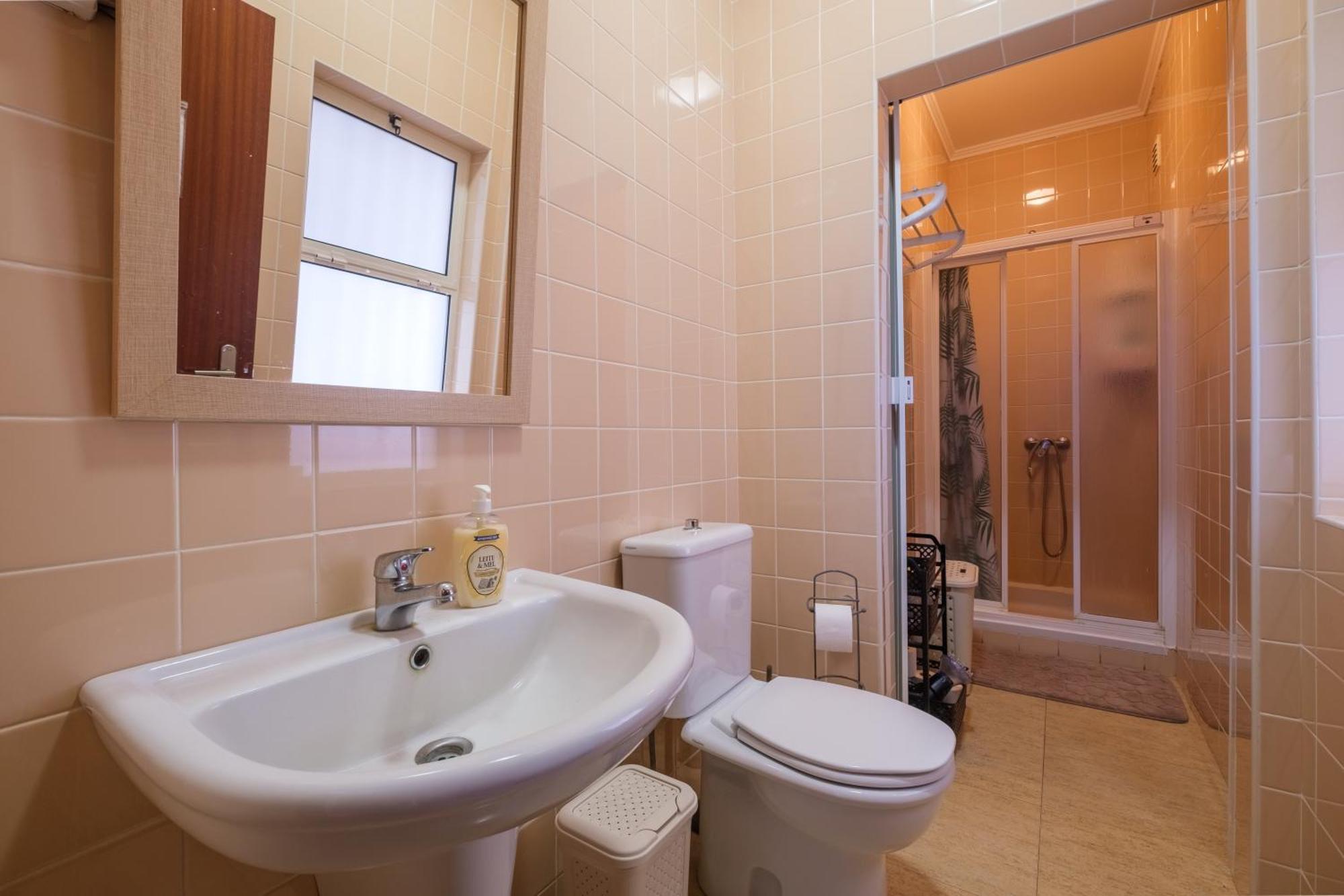 Habitación Doble con baño compartido