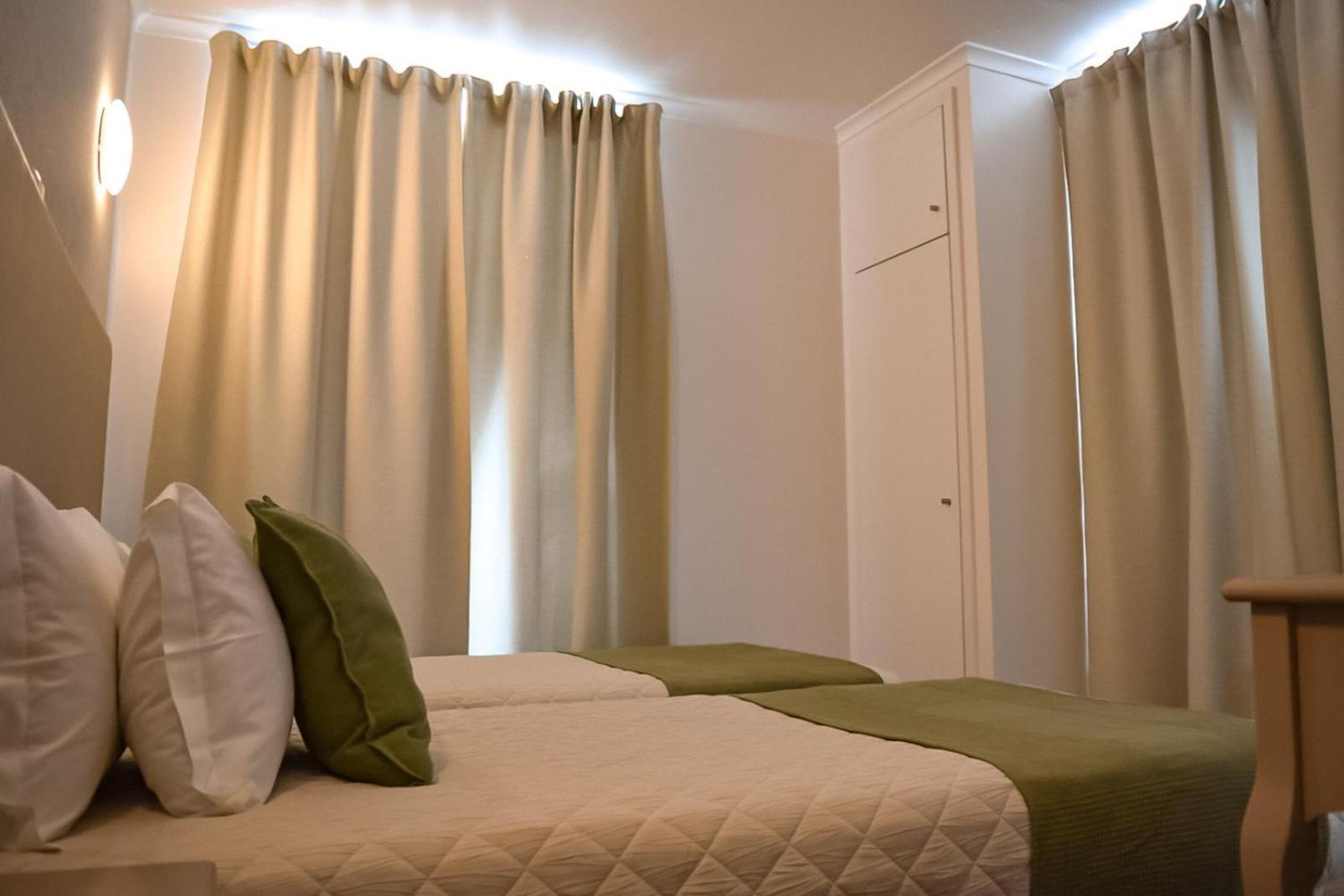 Deluxe Twin Room,1669836021:JPEG