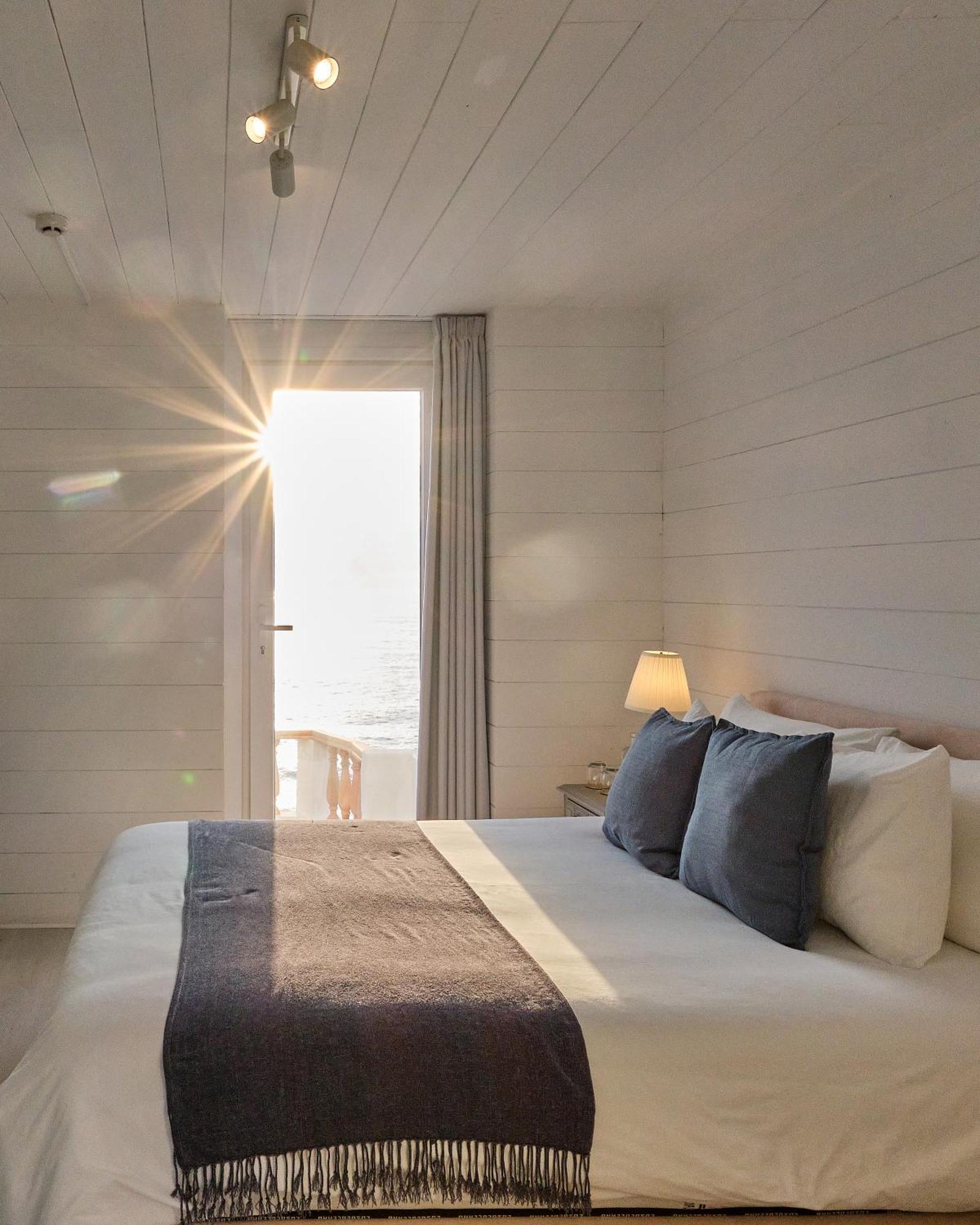 Double Room with Sea View - Portuguese Room