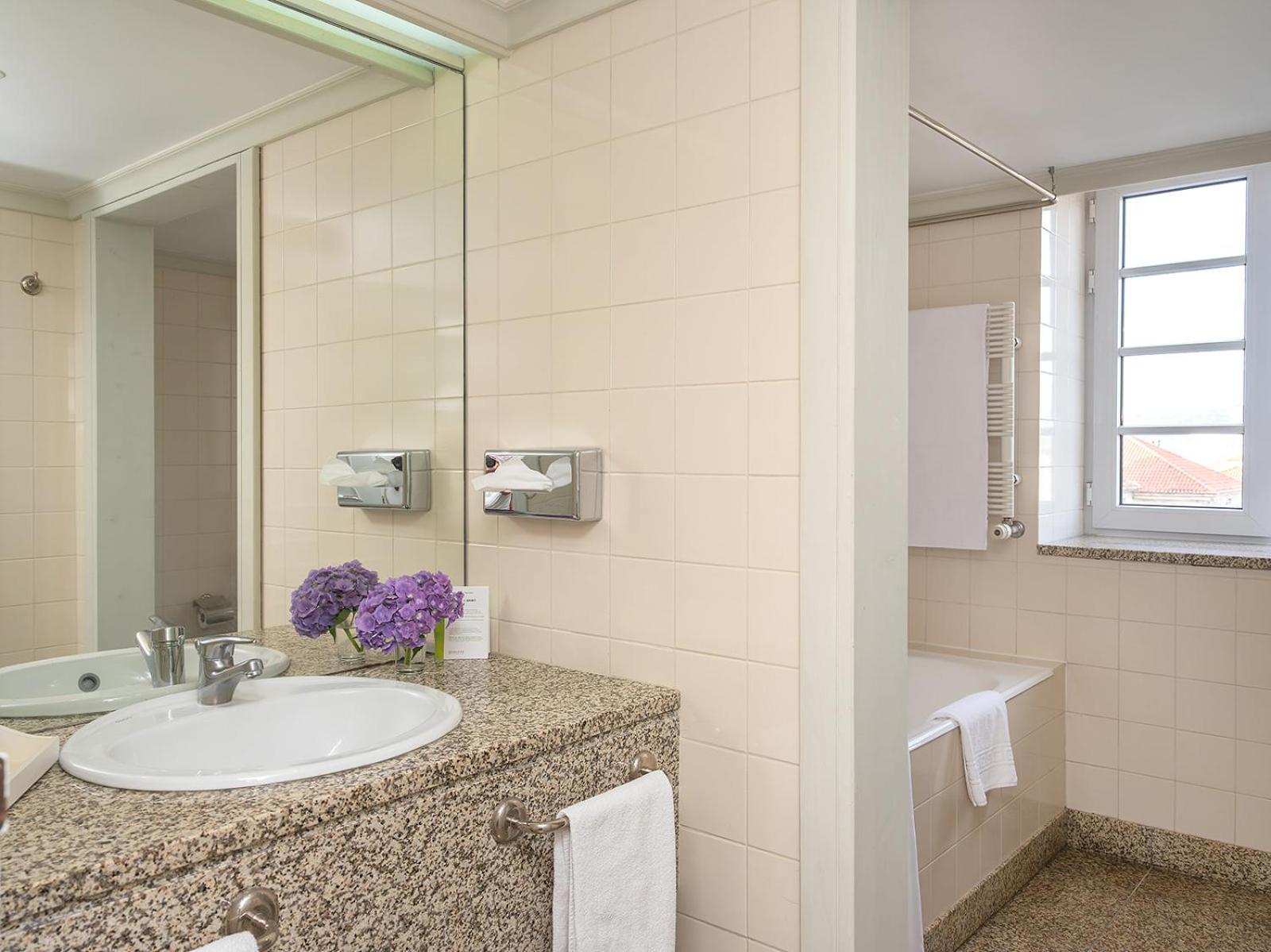 Suite Júnior com Vista Piscina