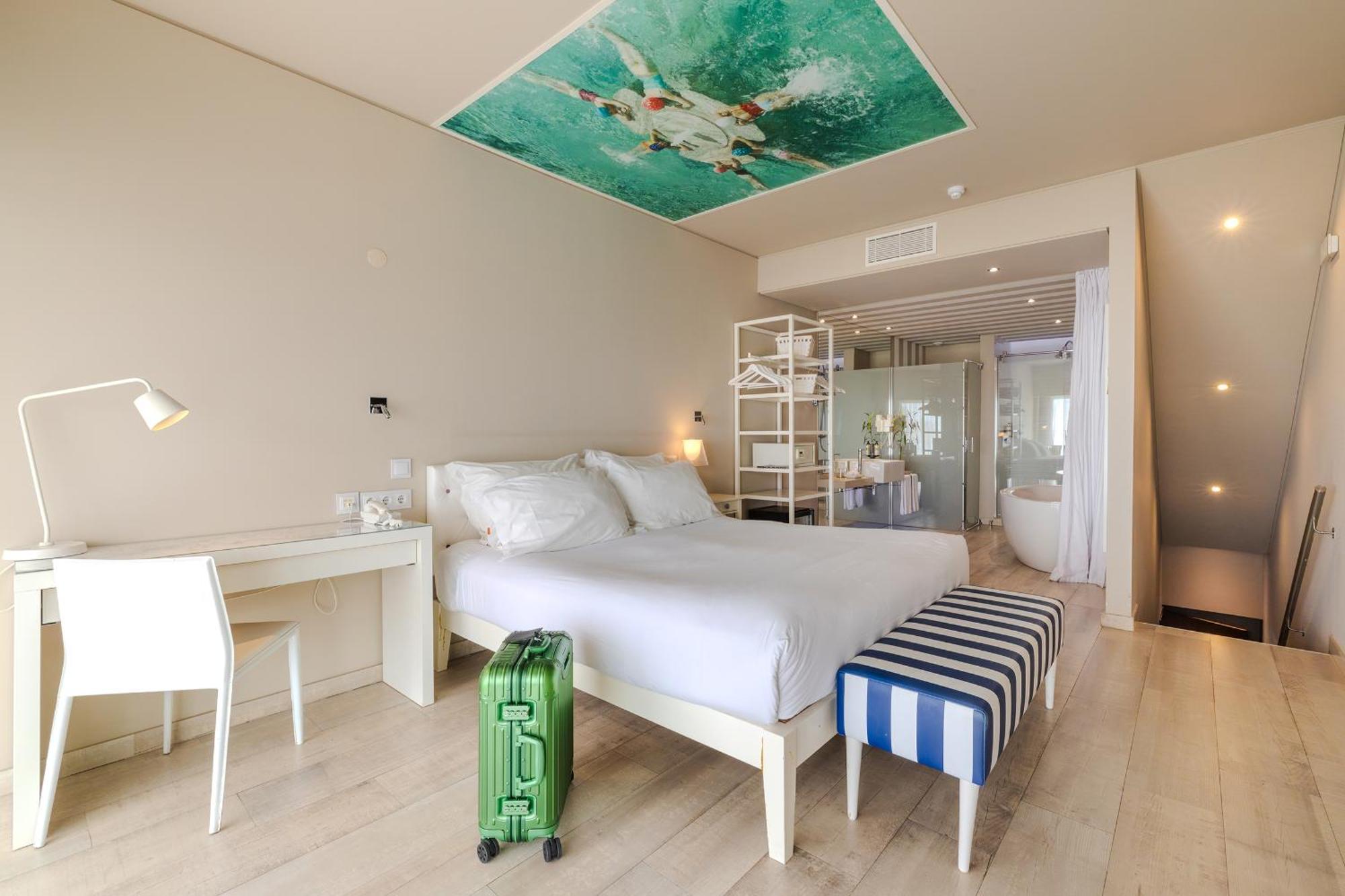 Deluxe Double Room with Sea View