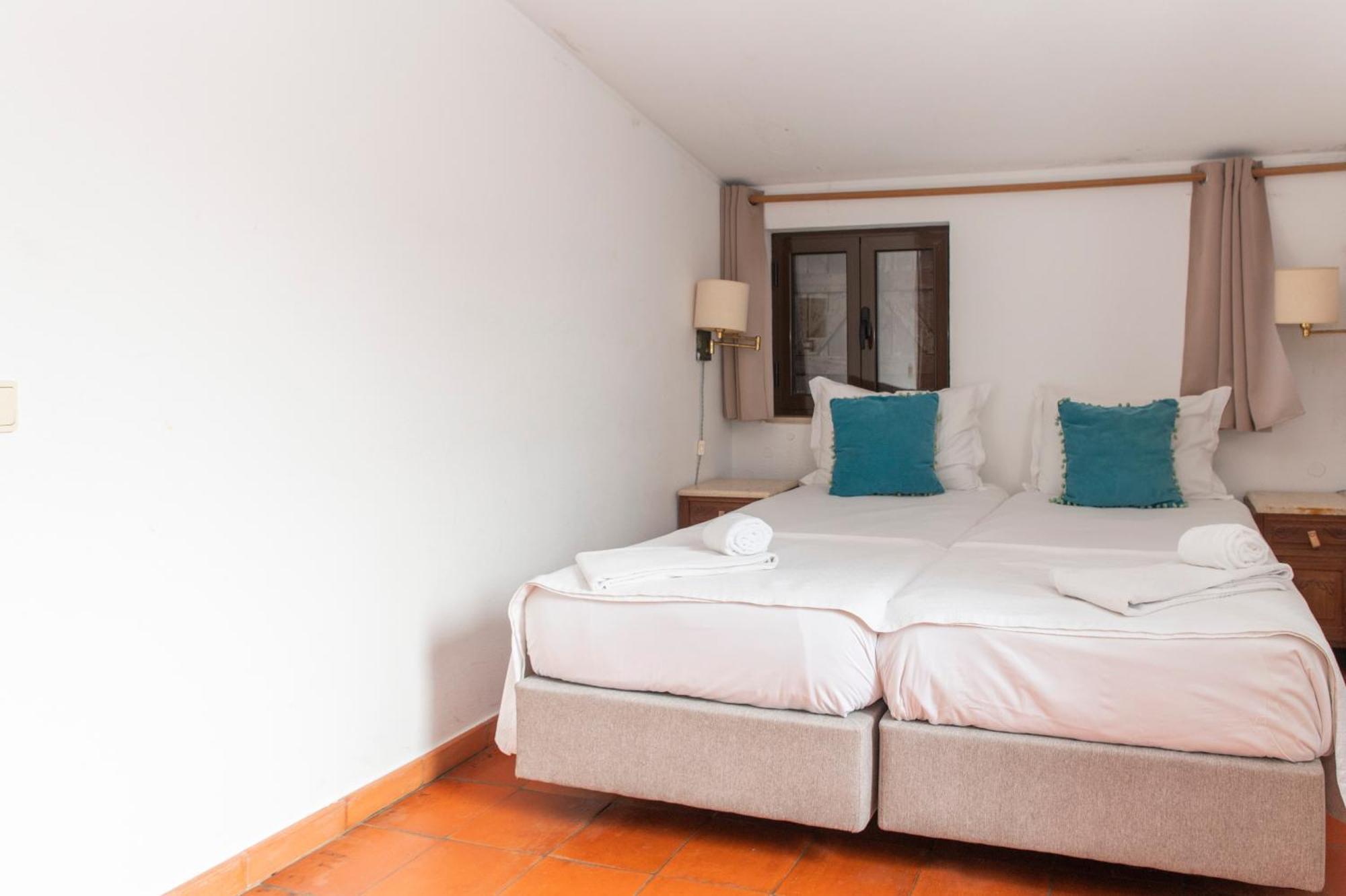 Habitación Familiar con balcón