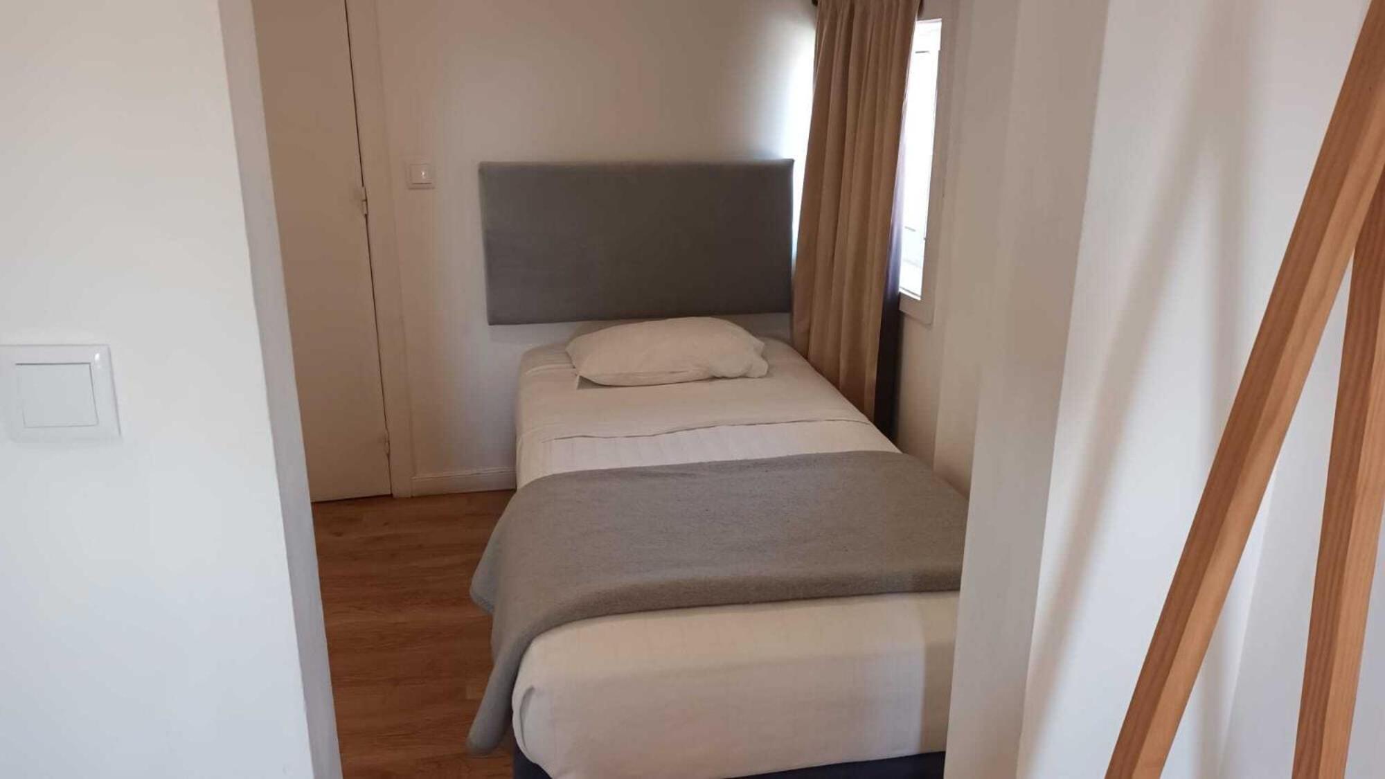Single Room Shower