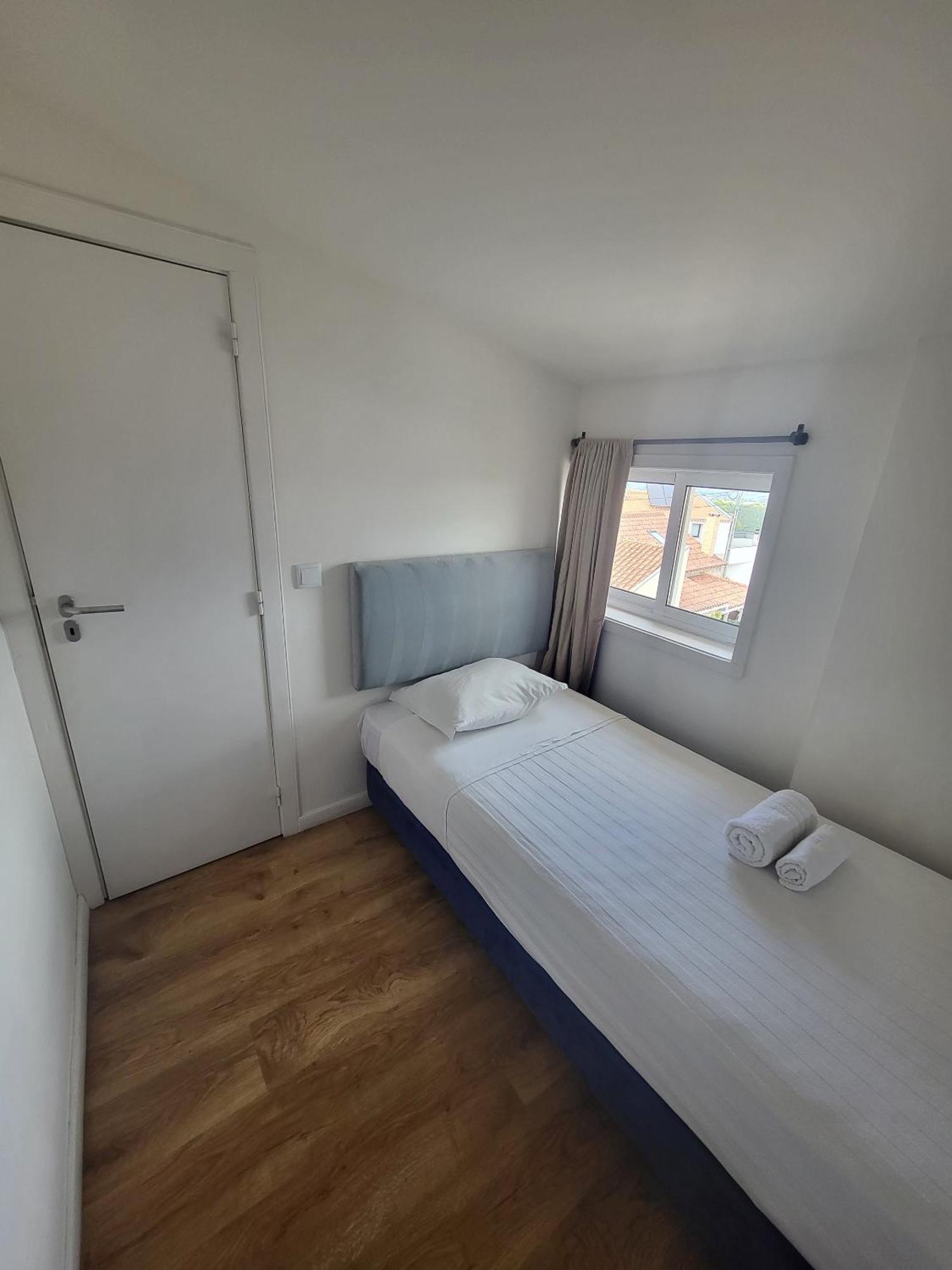 Twin Room Private Bathroom