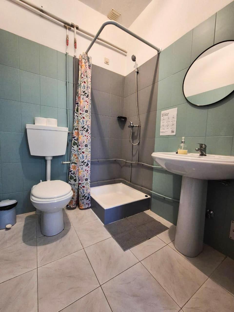Quadruple Room with Bathroom