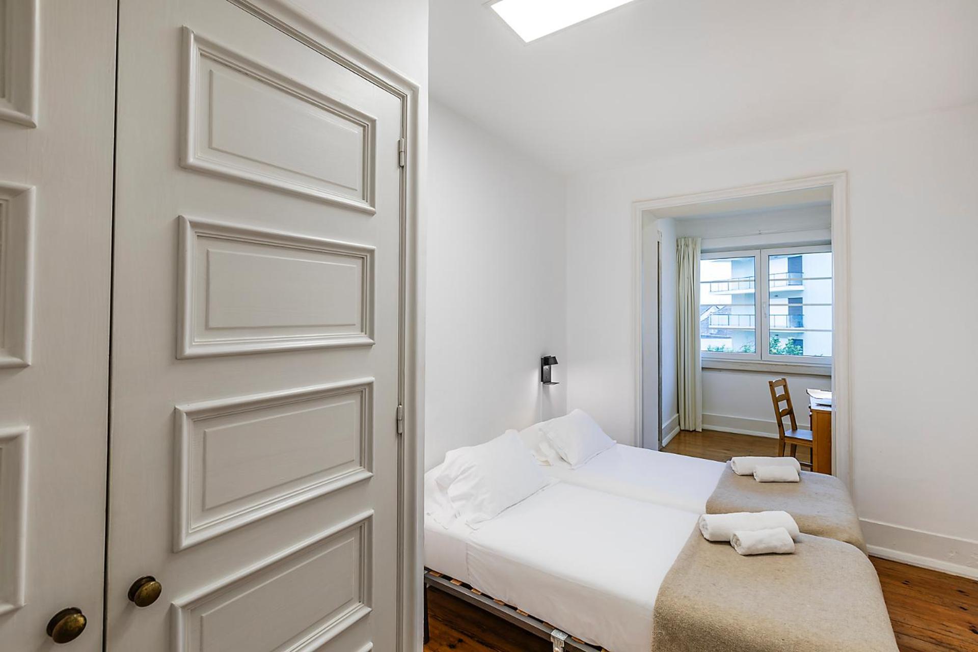 Quarto Twin com Casa de Banho Privativa