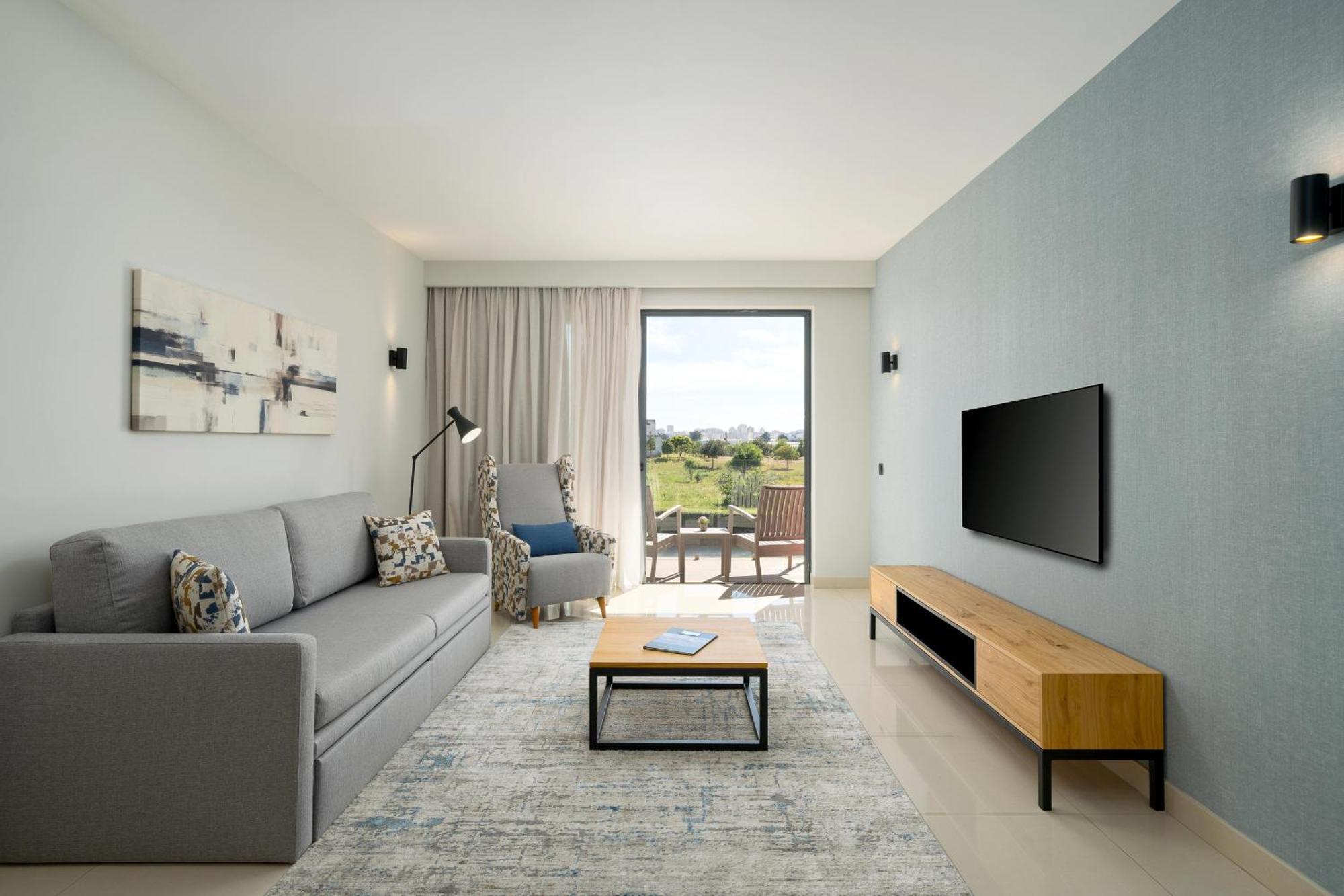 Superior Junior Suite