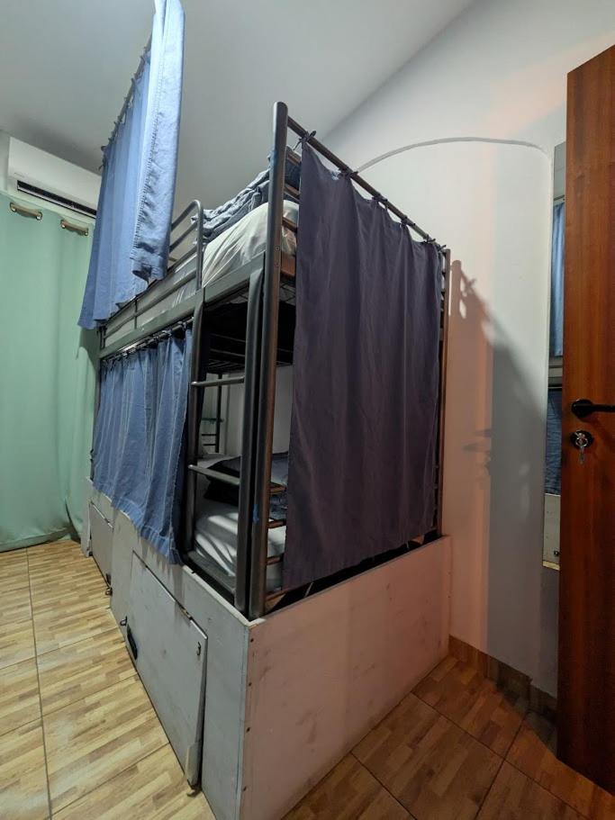 Bed 4-Bed Mixed Dormitory Room