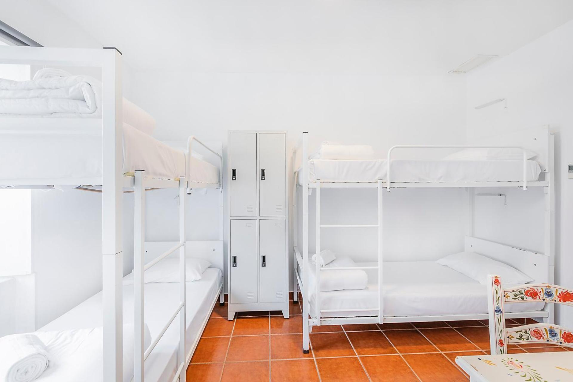 Cama Individual em Dormitório Feminino