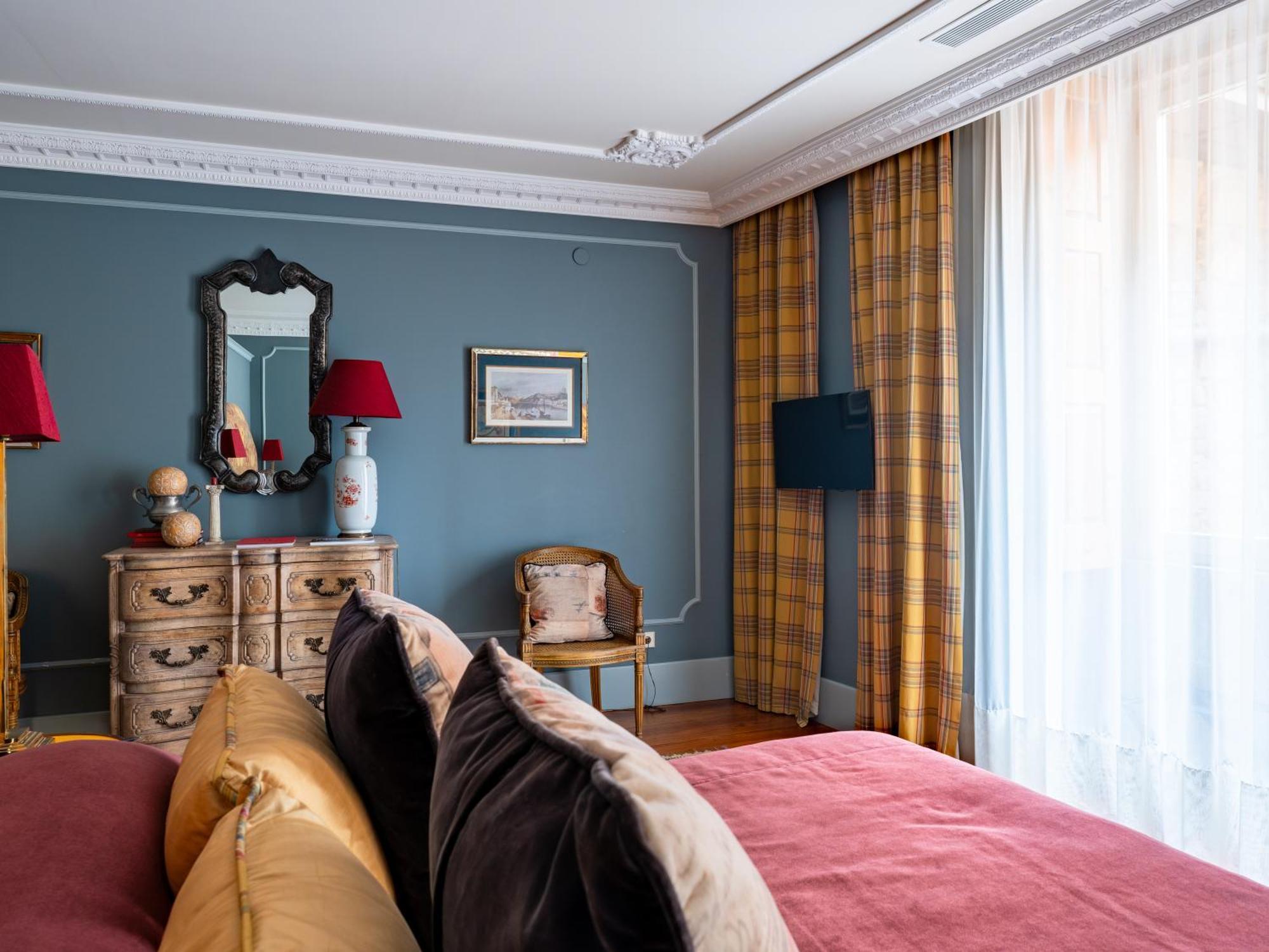 King Suite