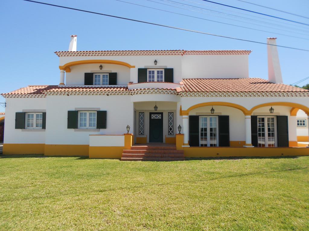 Moradia com 4 Quartos