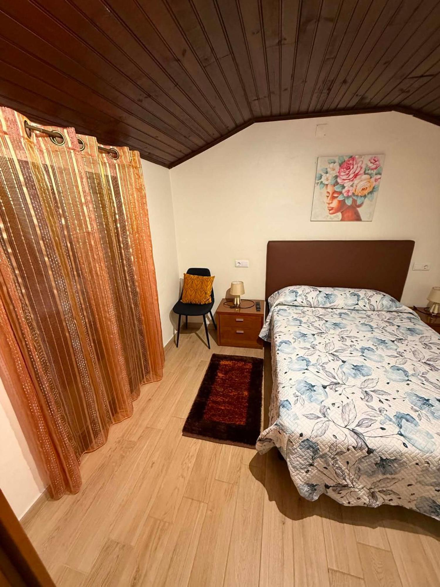 Double Room Private Bathroom