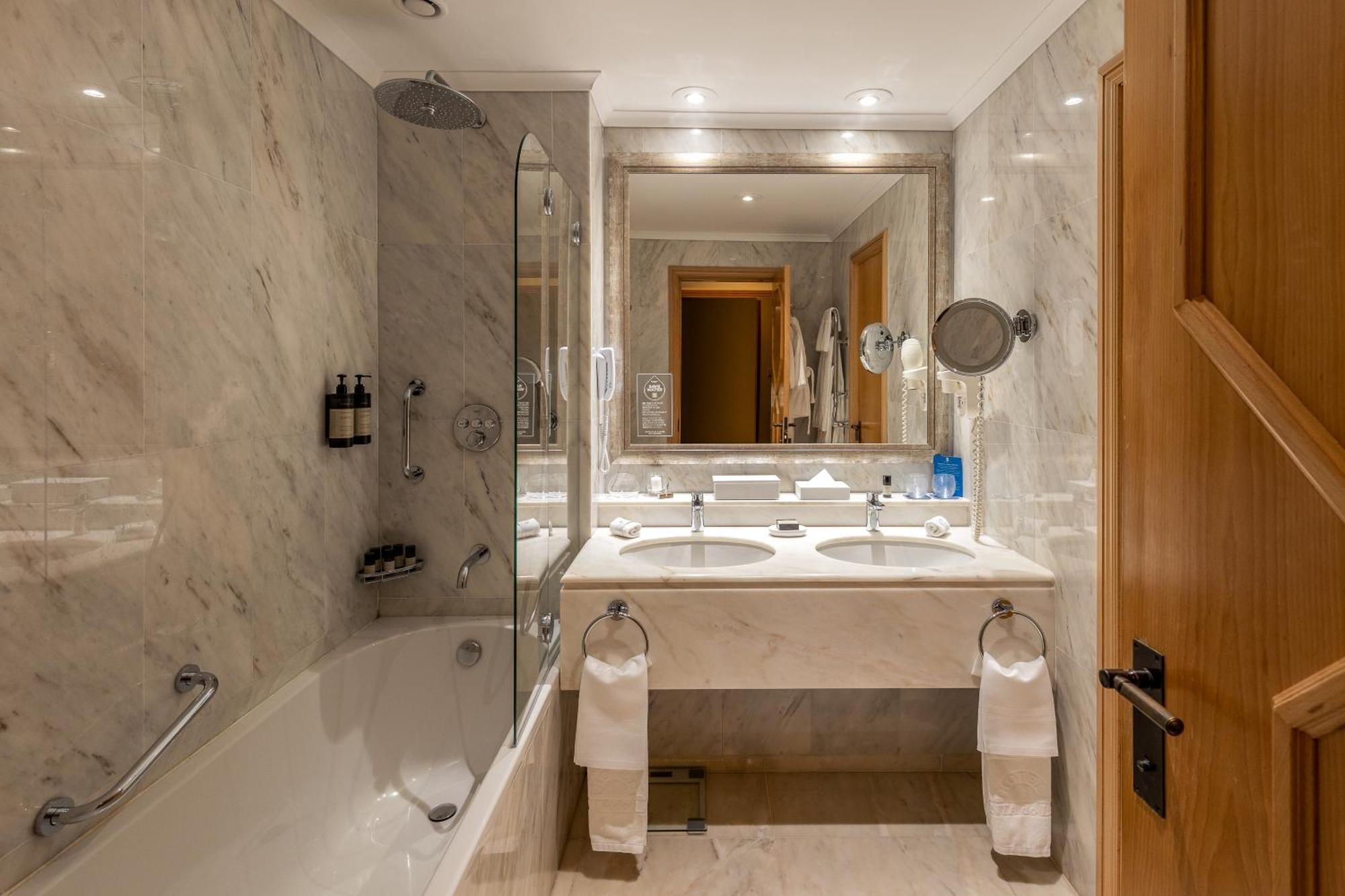 Double or Twin Room Garden View Golf Wing