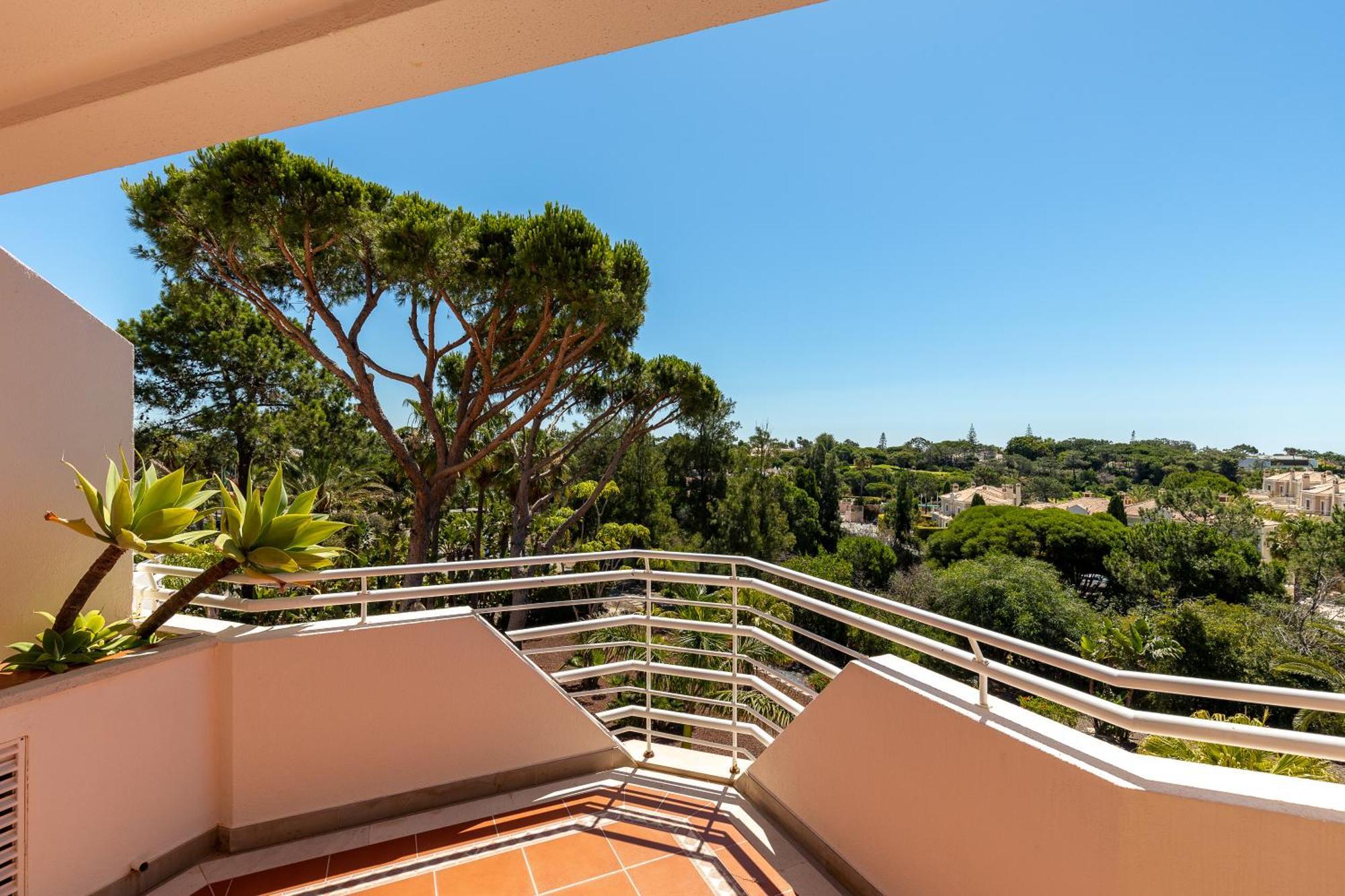 Double or Twin Room Garden View Golf Wing