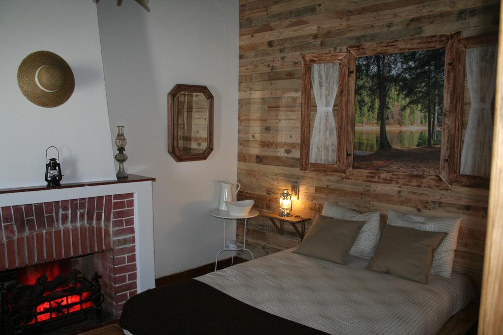 Double Room with Street View and Fireplace