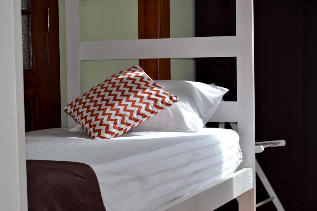 Cama em Dormitório com 6 Camas