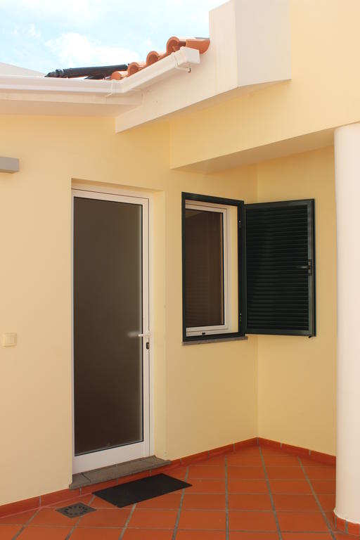 Apartamento com 2 Quartos e Vista Mar