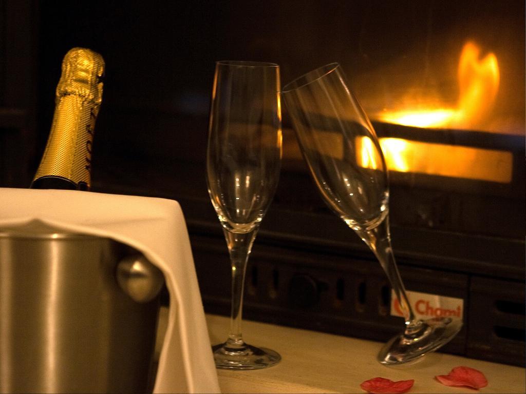Romantic Package-Superior Suite