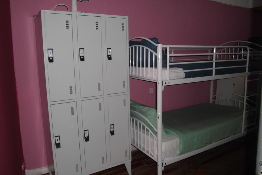 Bed in 8-Bed Female Dormitory Room with Private Bathroom