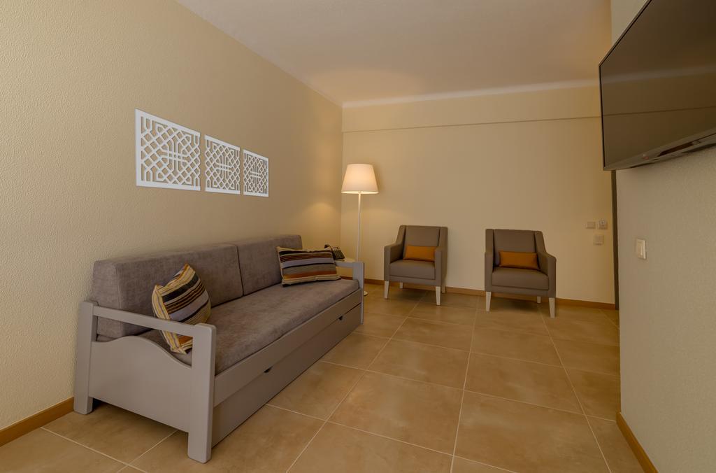 One-Bedroom Standard Apartment