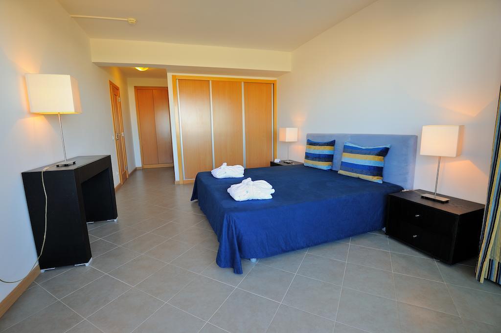 Apartamento de 2 dormitorios con balcón