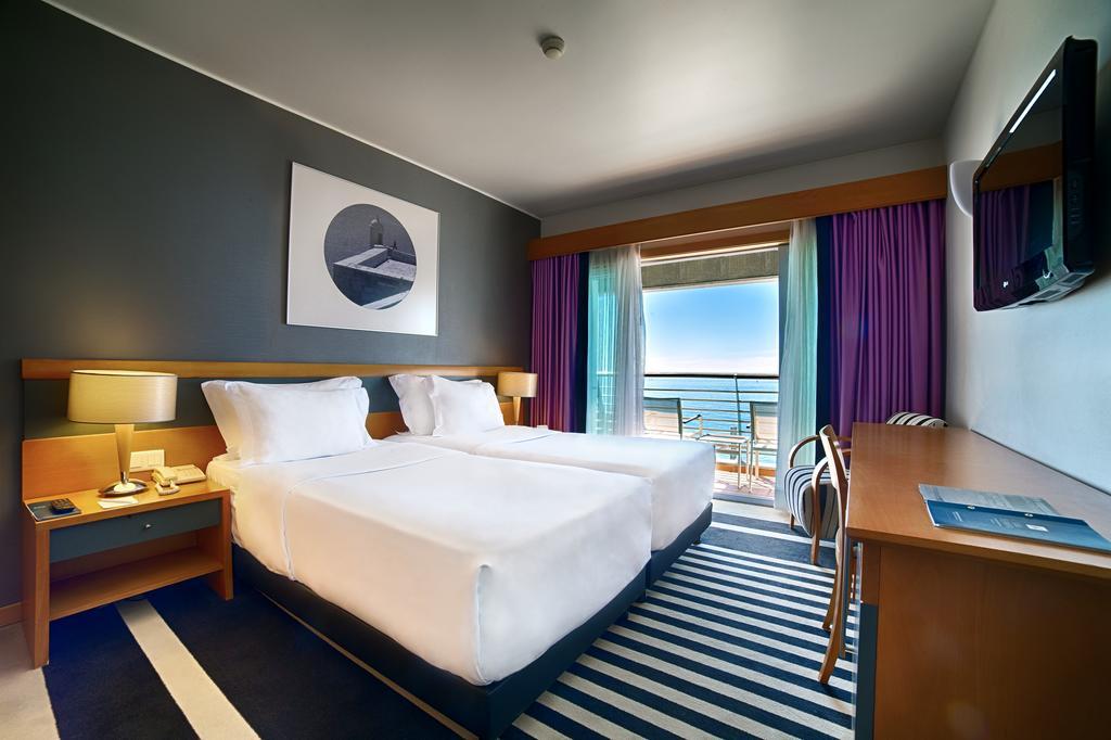 Special Offer - Double or Twin Room Sea View with Reveillon Package