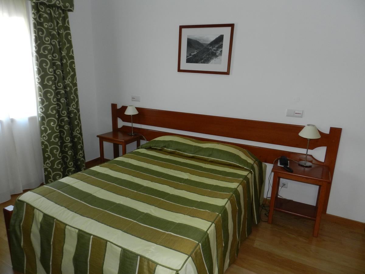 Quarto Duplo