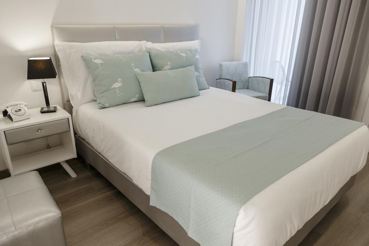 Double or Twin Room with Square View Balcony